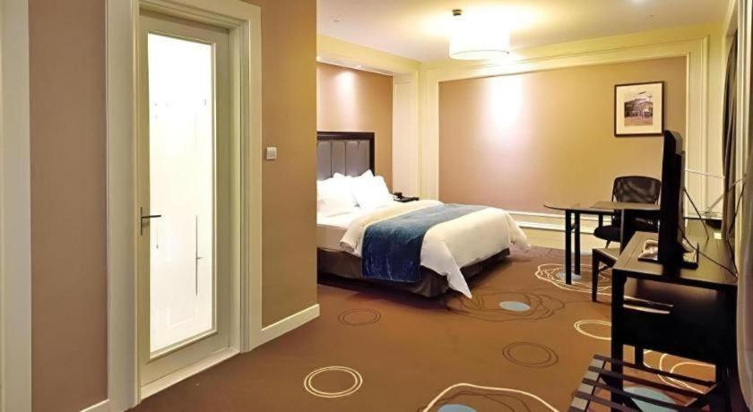 Jinjiang Metropolo Classiq Ymca People Square Hotel