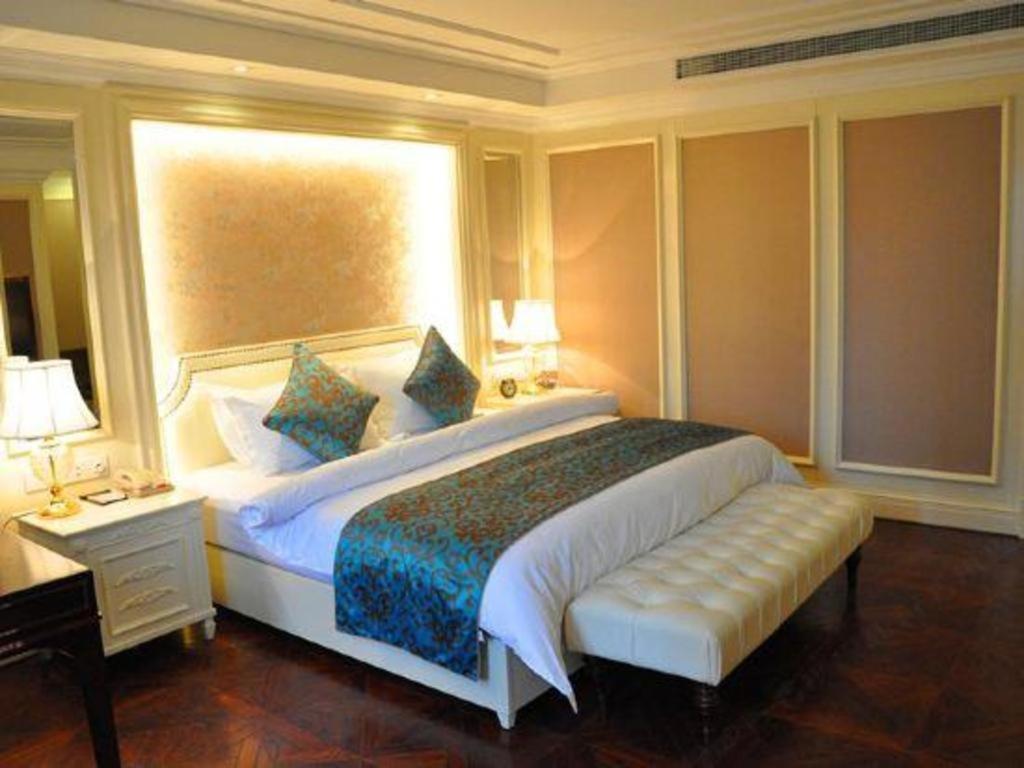 Jinjiang Metropolo Classiq Ymca People Square Hotel Shanghai