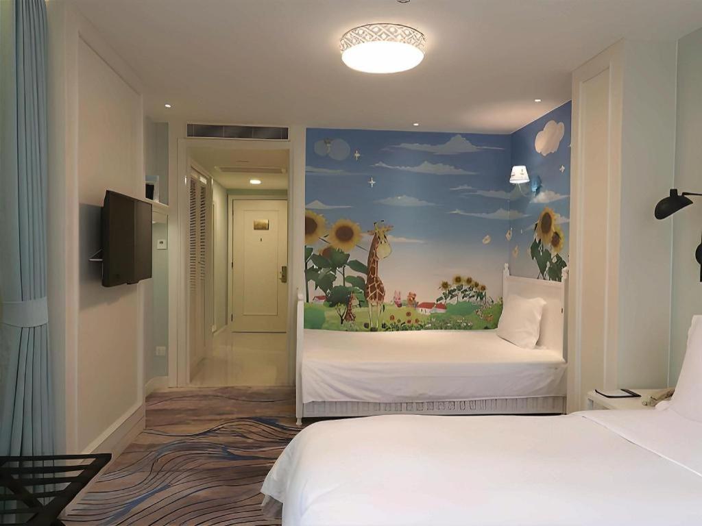 Jinjiang Metropolo Classiq Ymca People Square 4*